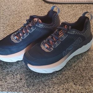 Hoka Bondi 6 size 8